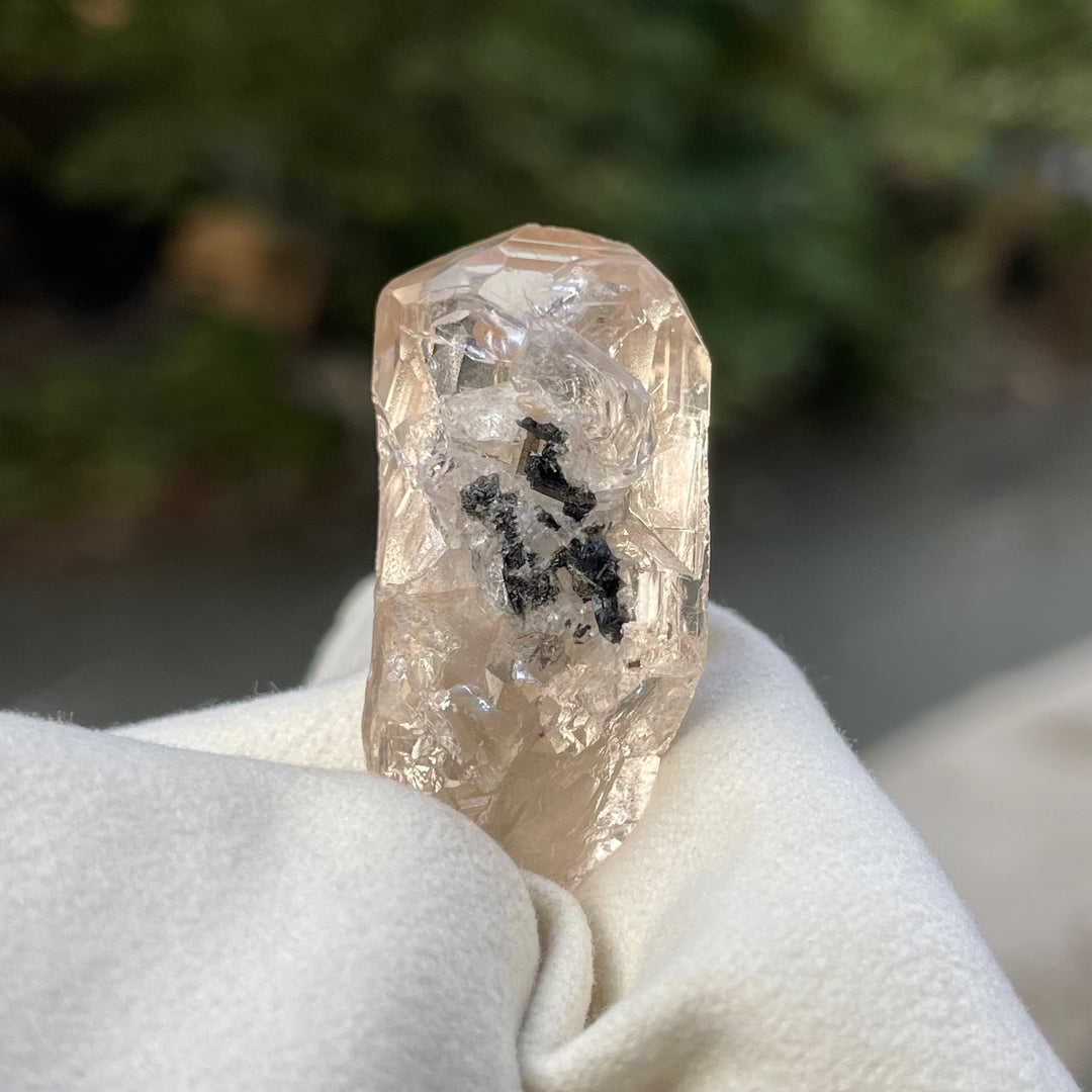 Natural Imperial Topaz Crystal – Perfect Termination, Glassy Texture, Unique Shape – Skardu, Pakistan – Untreated & Unheated