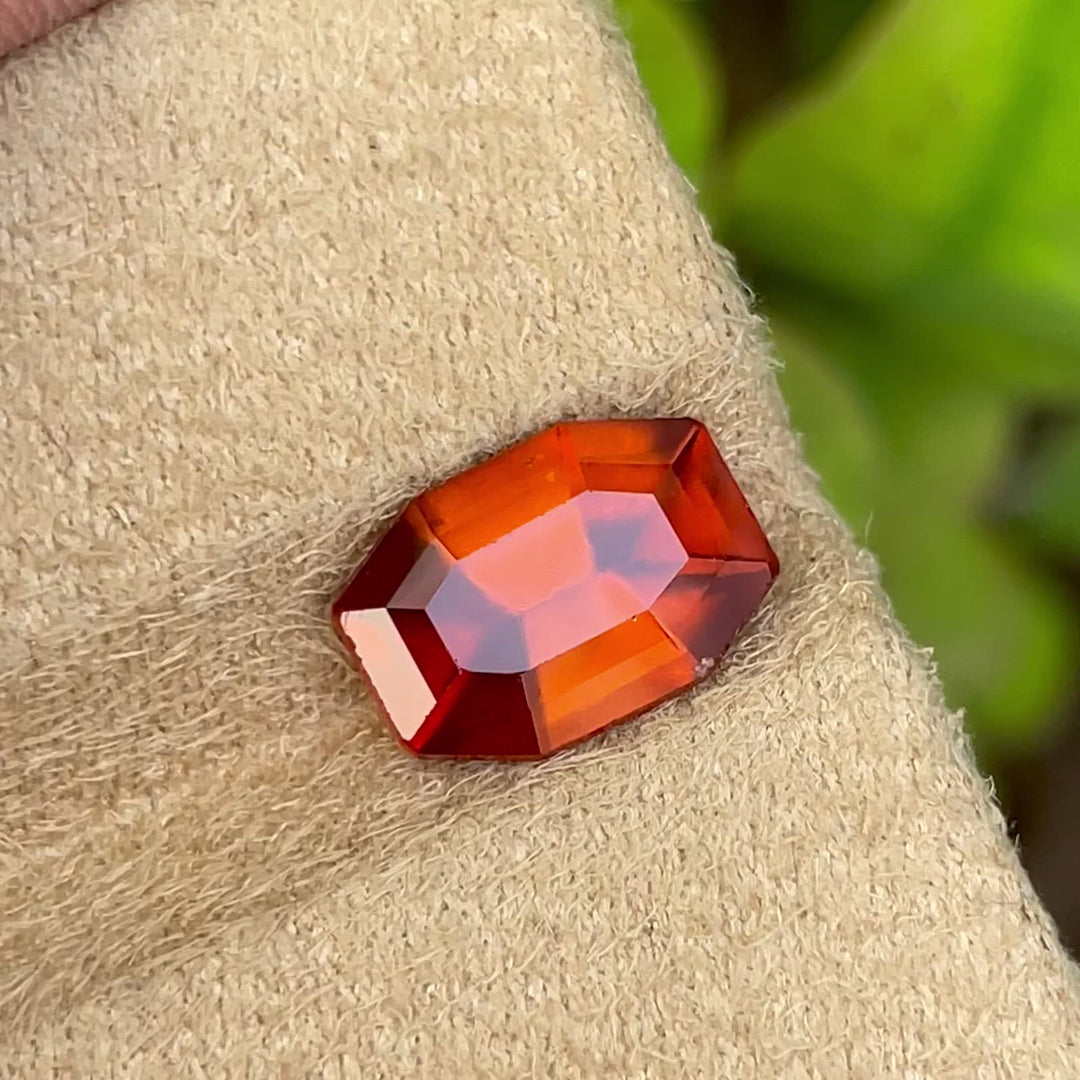 4 Carats Brownish Orange Hessonite Garnet