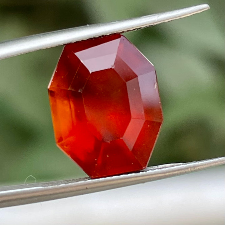 9.05 Carats Dark Orange Hessonite Garnet - Noble Gemstones®