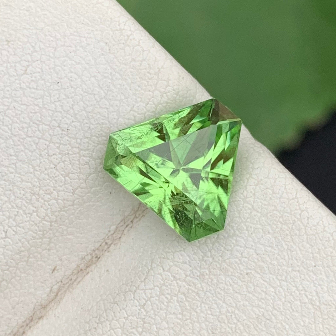 4.75 Carats Faceted Natural Trillion Cut Rutile Peridot