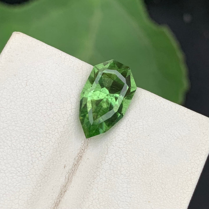 5.80 Carats Faceted Natural Pear Cut Rutile Peridot