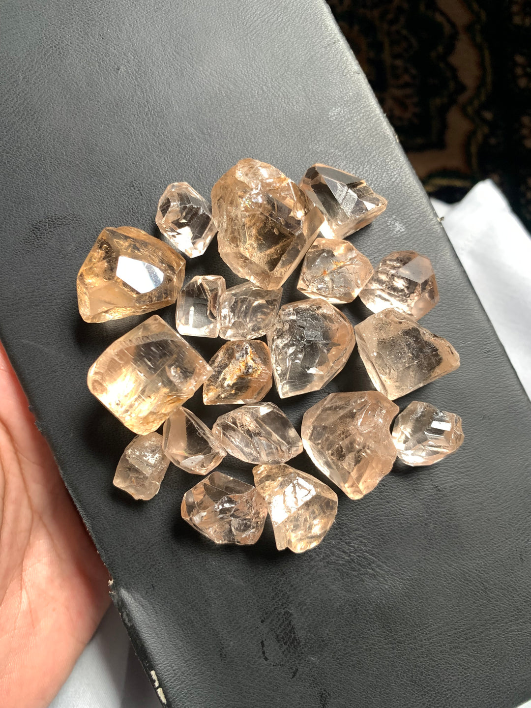 140 Grams Facet Rough Golden Topaz