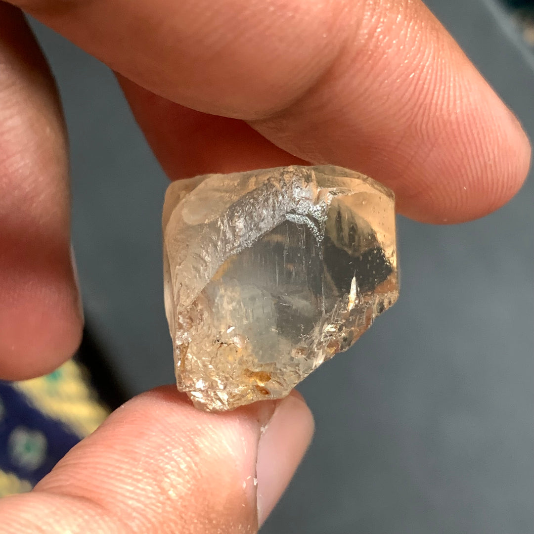 15.60 Grams Facet Rough Golden Topaz