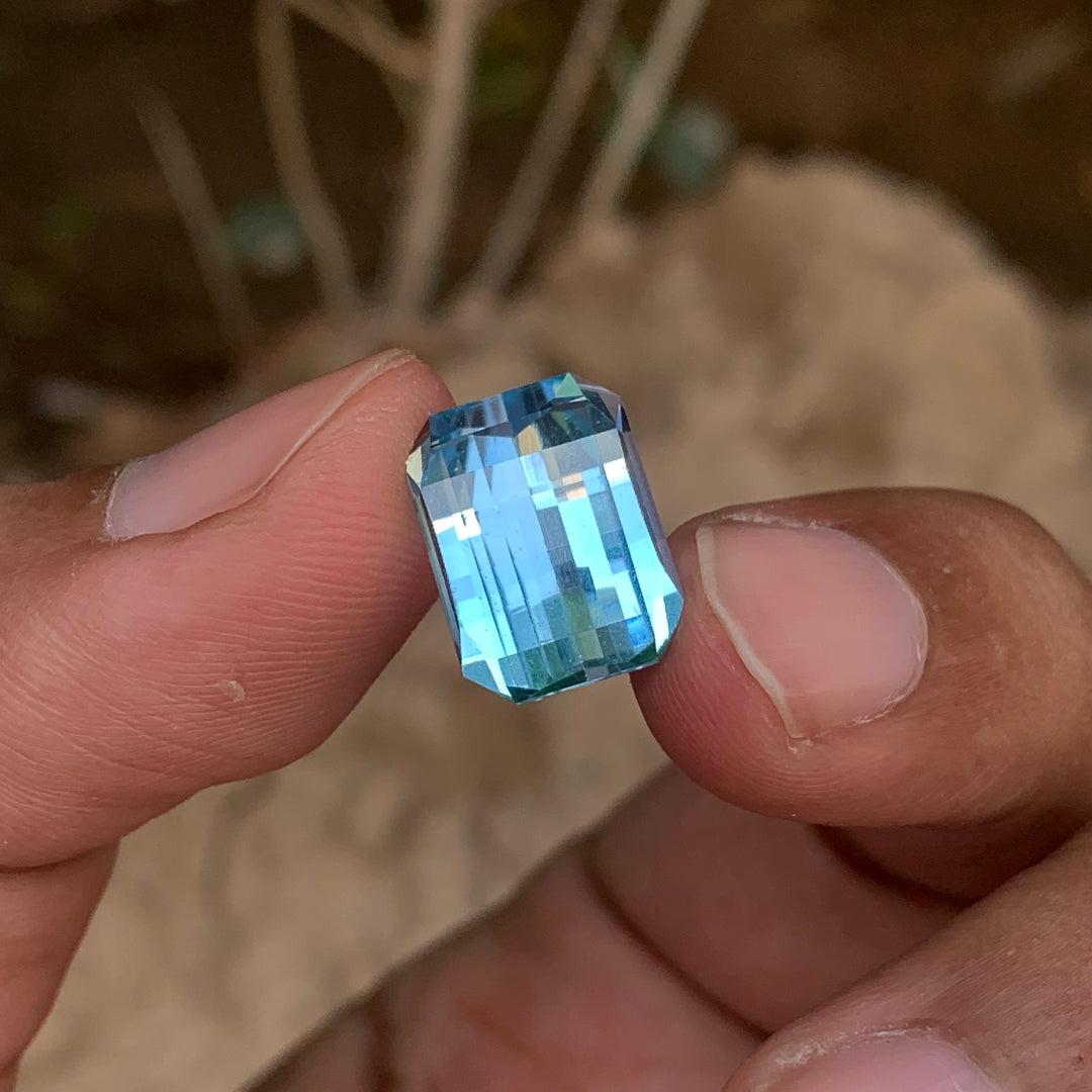 10 Carats Faceted Pixel Cut Topaz