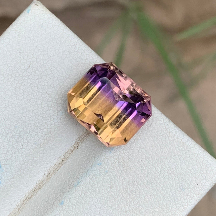 7.90 Carats Faceted Bolivian Semi-Precious Ametrine