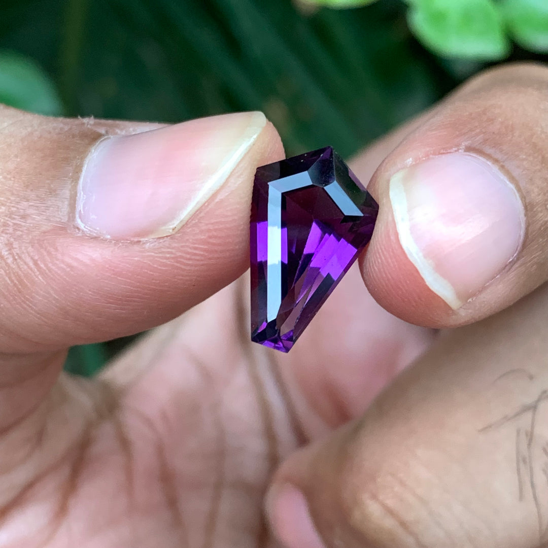 5.30 Carats Natural Faceted Shield Cut Amethyst