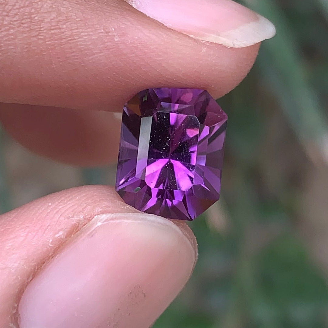 4.40 Carats Loose Fancy Cut Amethyst