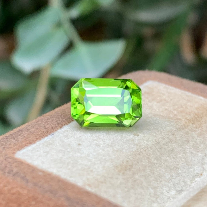 4.05 Carats Faceted Apple Green Peridot