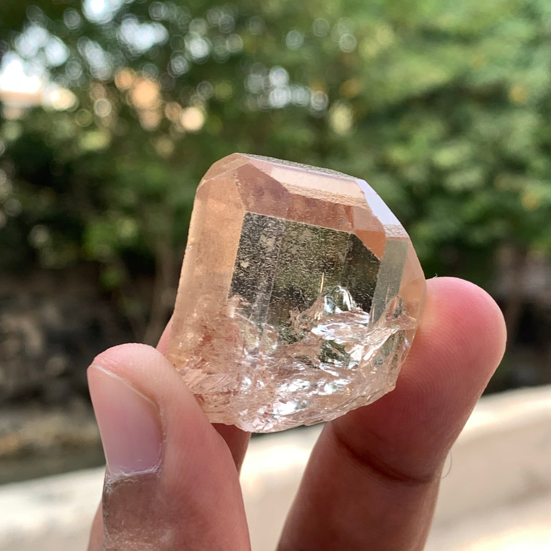 39 Grams Facet Rough Golden Skardu Topaz