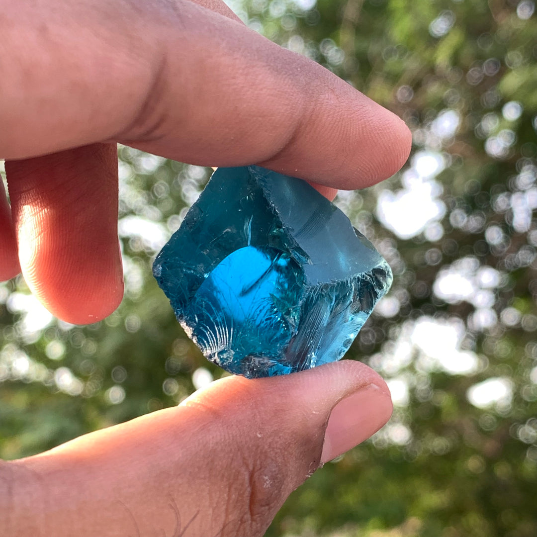 33.29 Grams Facet Rough London Blue Topaz