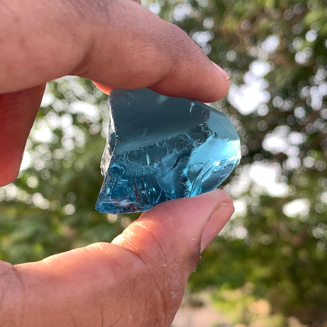 33.29 Grams Facet Rough London Blue Topaz