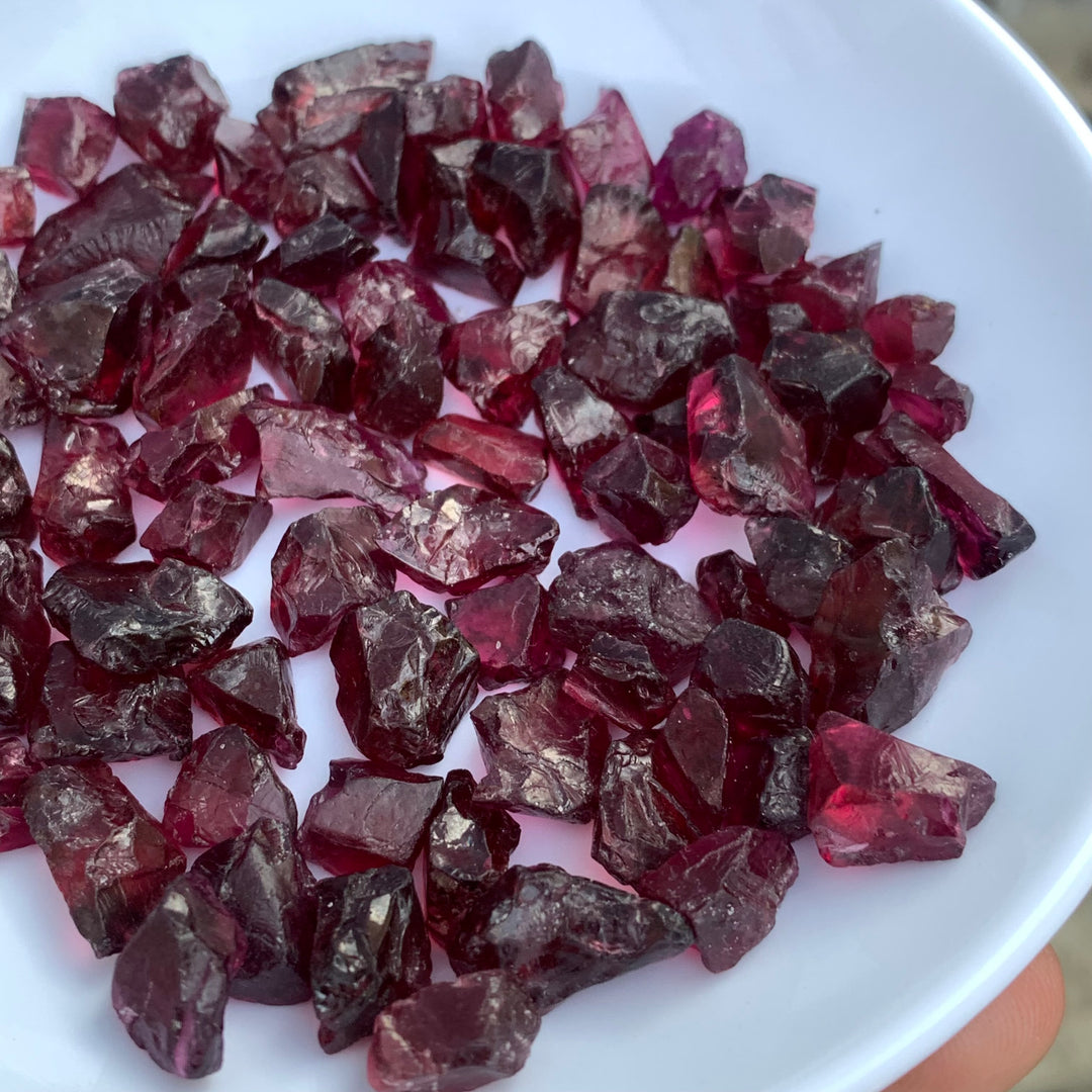 86.71 Grams Facet Rough Red Rhodolite Garnet