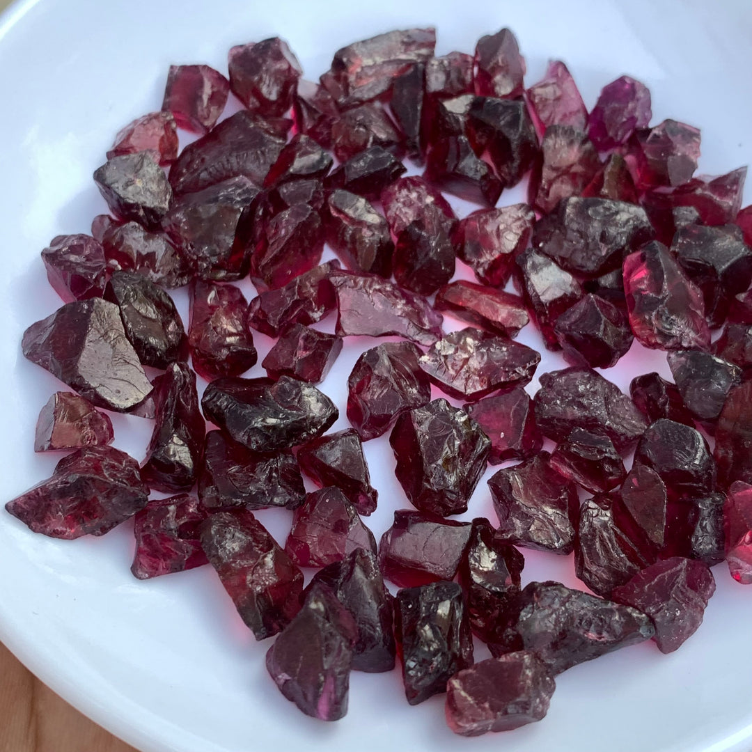 86.71 Grams Facet Rough Red Rhodolite Garnet