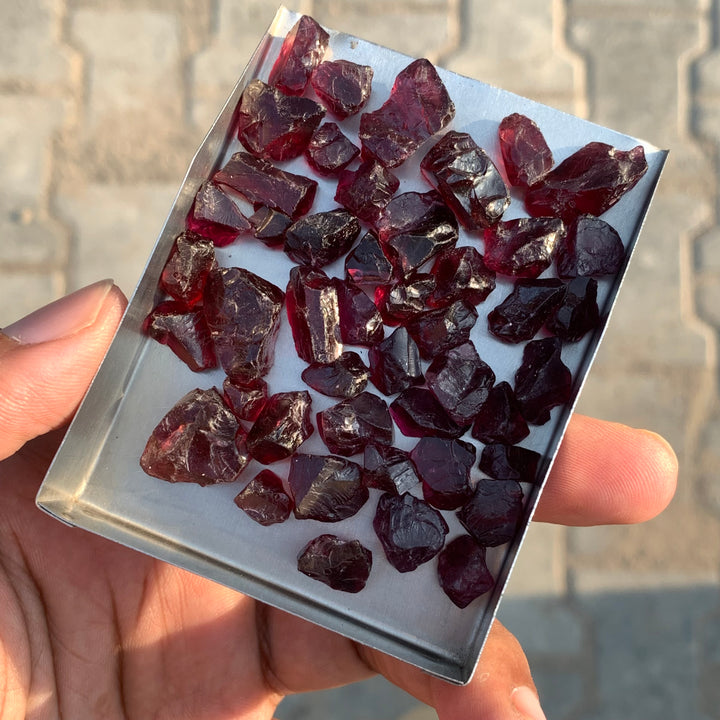 52.64 Grams Facet Rough Red Rhodolite Garnet