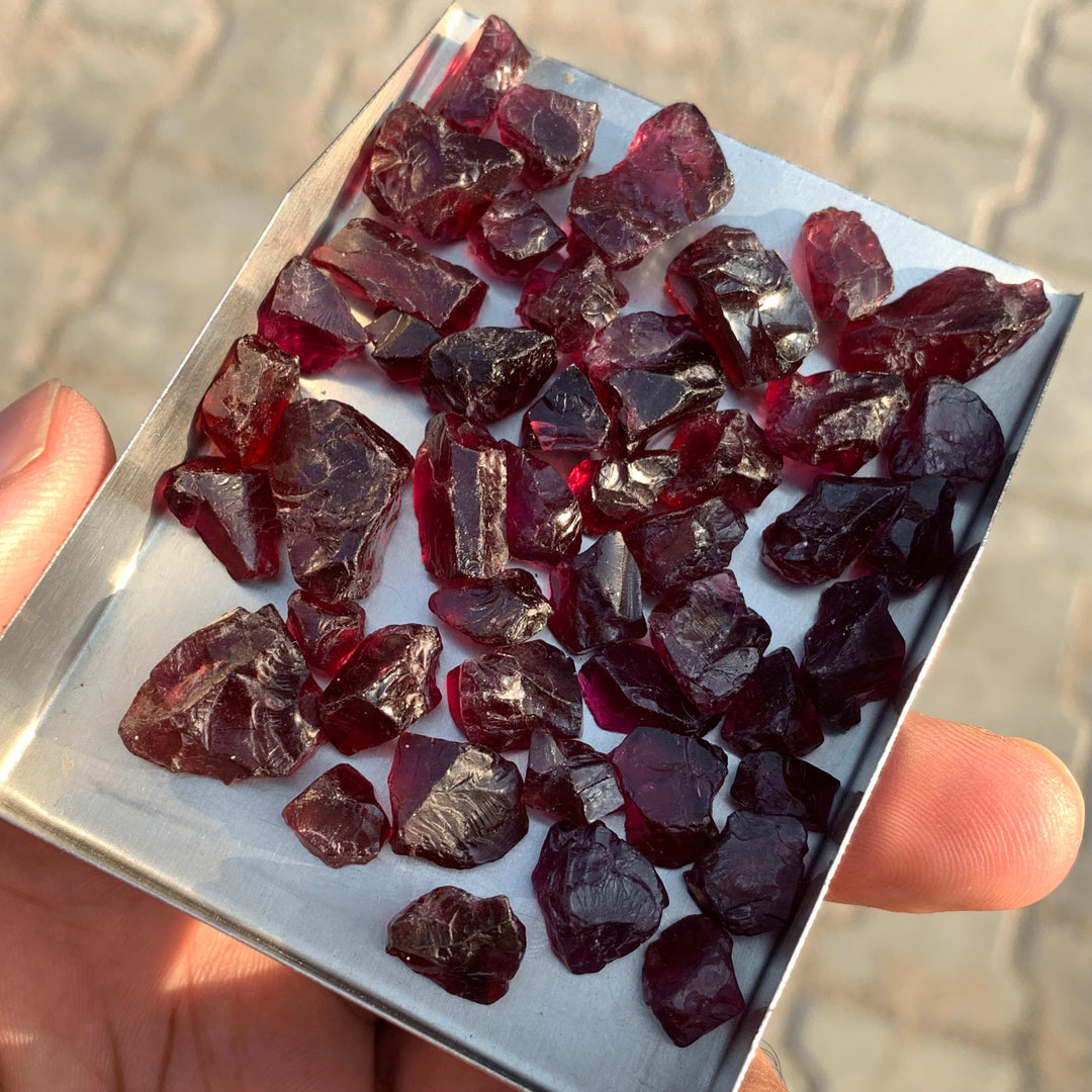 52.64 Grams Facet Rough Red Rhodolite Garnet