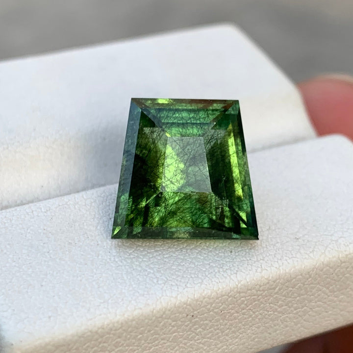 10.10 Carats Faceted Rutile Peridot