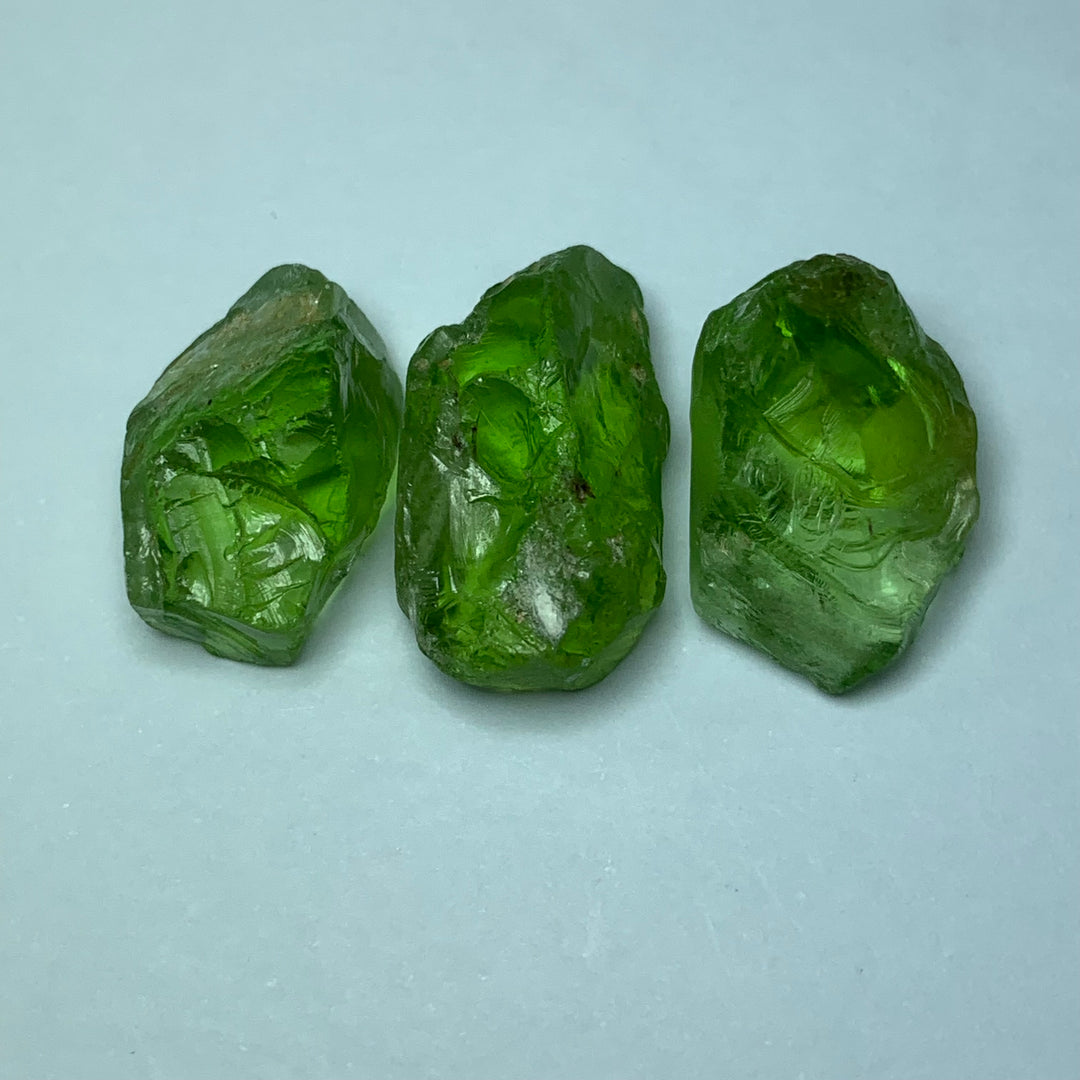 9 Grams Facet Rough Eye Clean Peridot