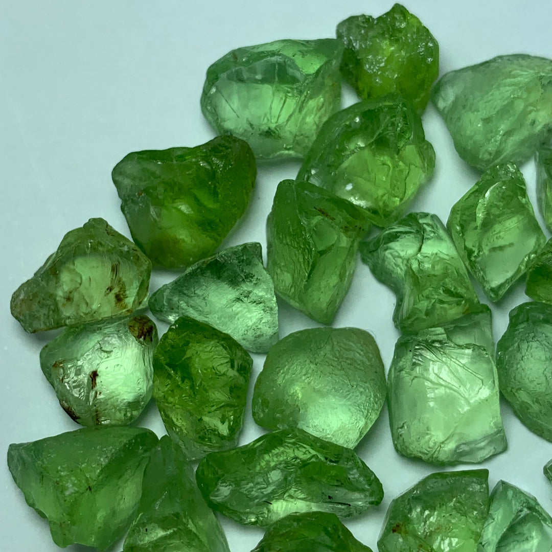 30 Grams Facet Rough Eye Clean Peridot