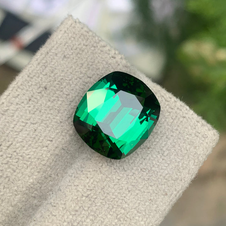 Tourmaline Green Loose Stone 10 carats from afghanistan