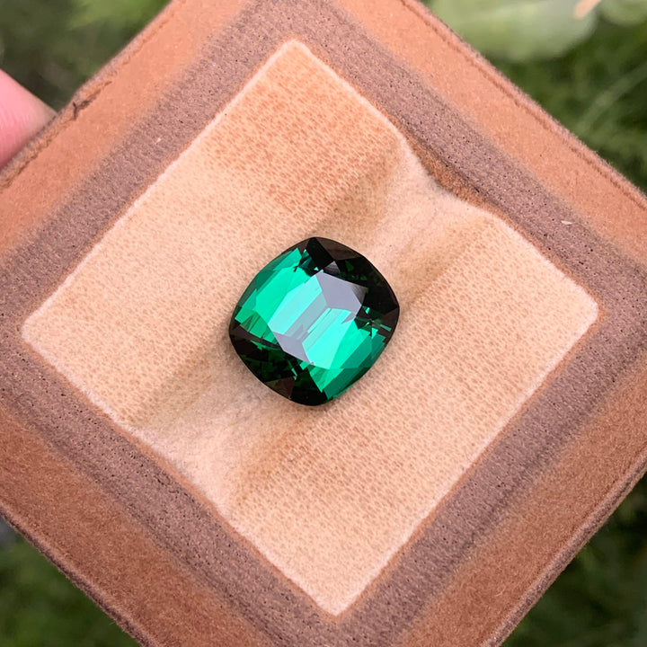 Tourmaline Green Loose Stone 10 carats from afghanistan