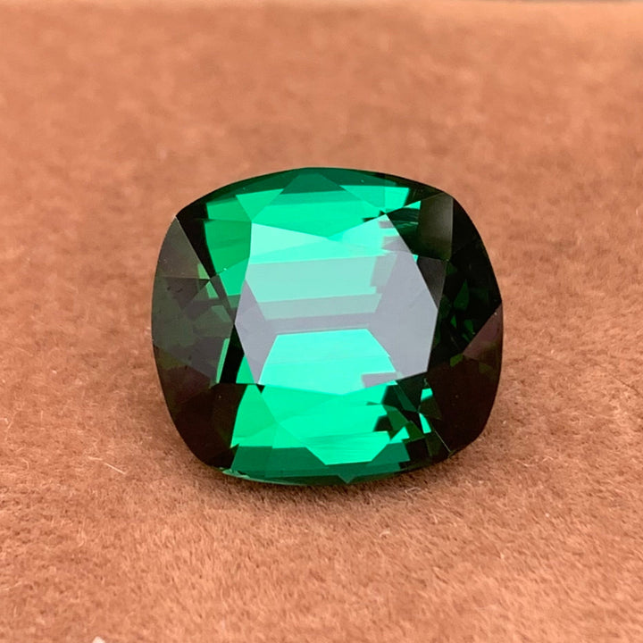 Tourmaline Green Loose Stone 10 carats from afghanistan