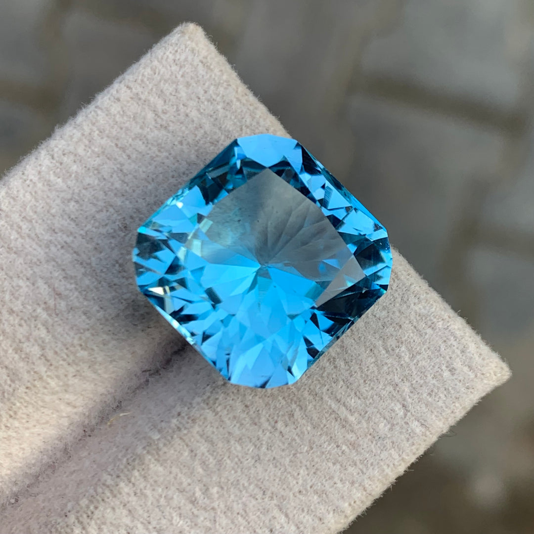 Sky Blue Topaz Loose Stone 15.7 Carats