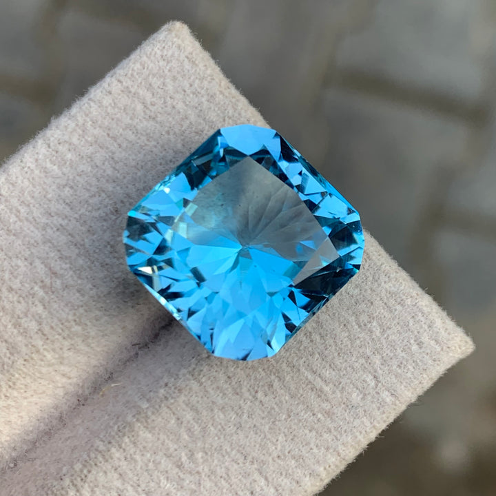 Sky Blue Topaz Loose Stone 15.7 Carats