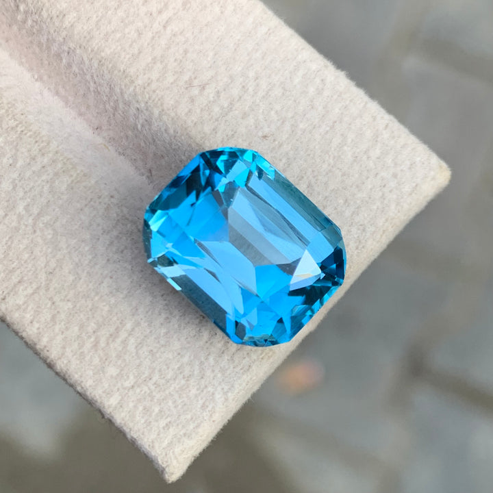 Cushion Shape Blue Topaz Loose Stone 15.5 Carats