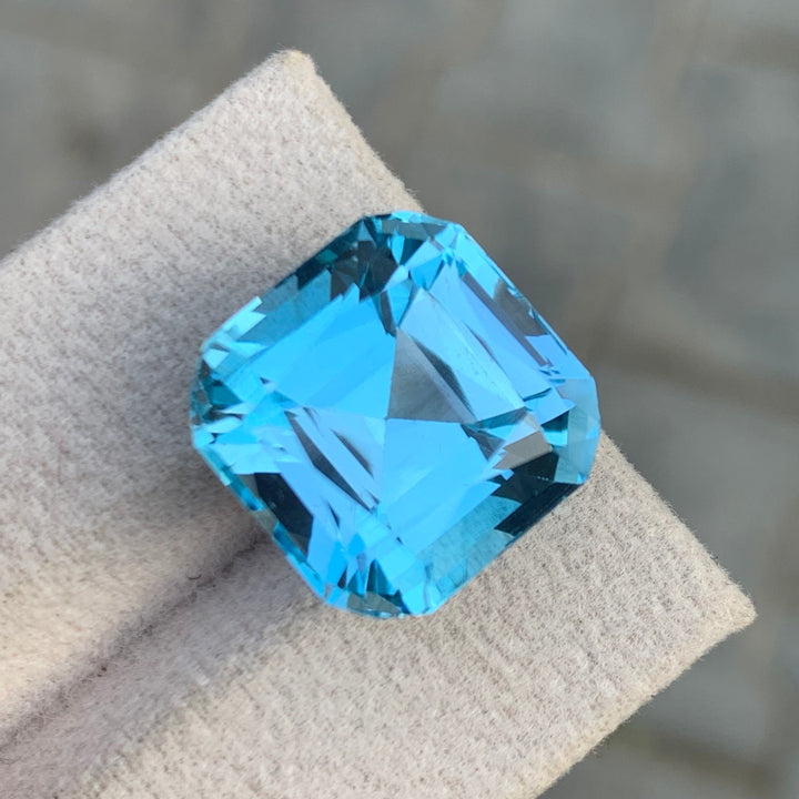 Sky Blue Topaz 21 Carats | Cushion Cut Blue Topaz