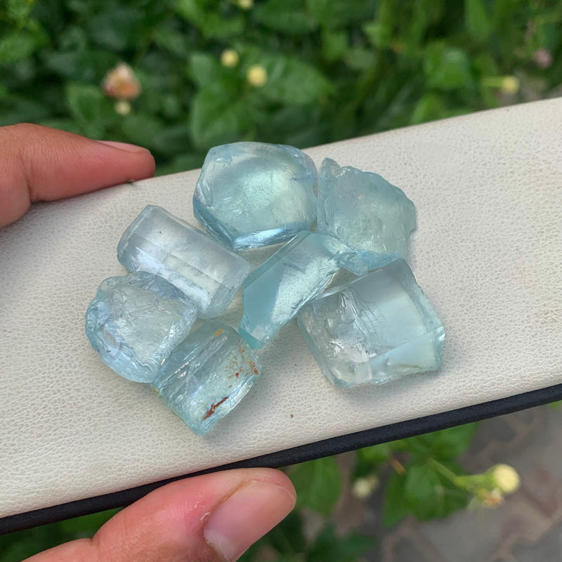 37.25 Grams Facet Grade Bluish Aquamarine Parcel