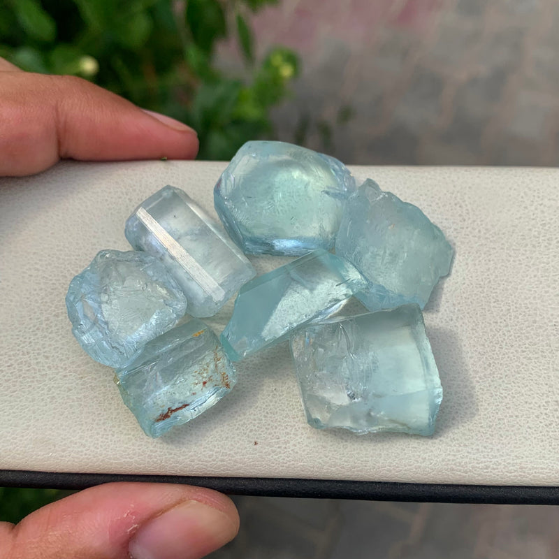 37.25 Grams Facet Grade Bluish Aquamarine Parcel