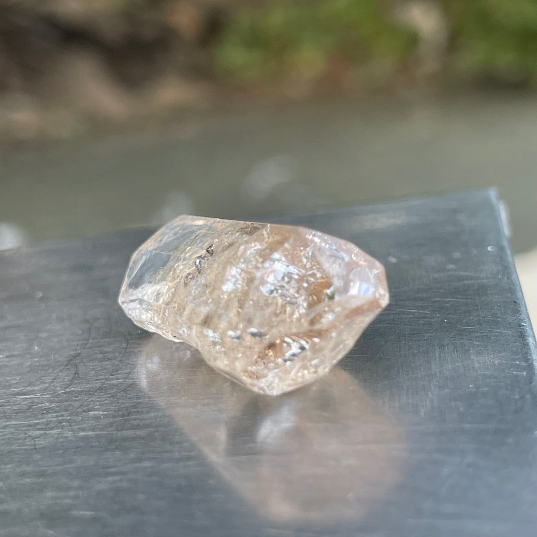 Natural Imperial Topaz Crystal – Perfect Termination, Glassy Texture, Unique Shape – Skardu, Pakistan – Untreated & Unheated