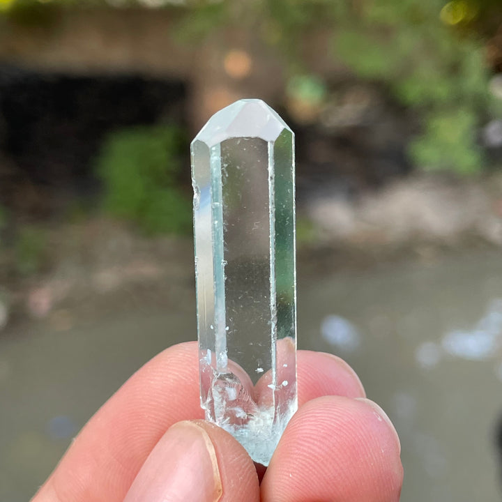 Diamond Cut Skardu Aquamarine Crystal 4cm – Perfect Natural Termination