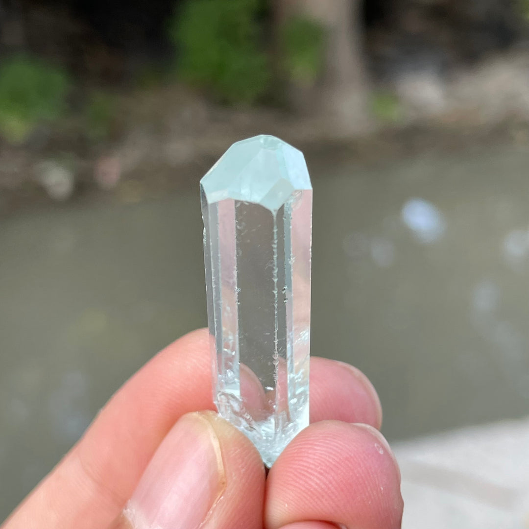 Diamond Cut Skardu Aquamarine Crystal 4cm – Perfect Natural Termination
