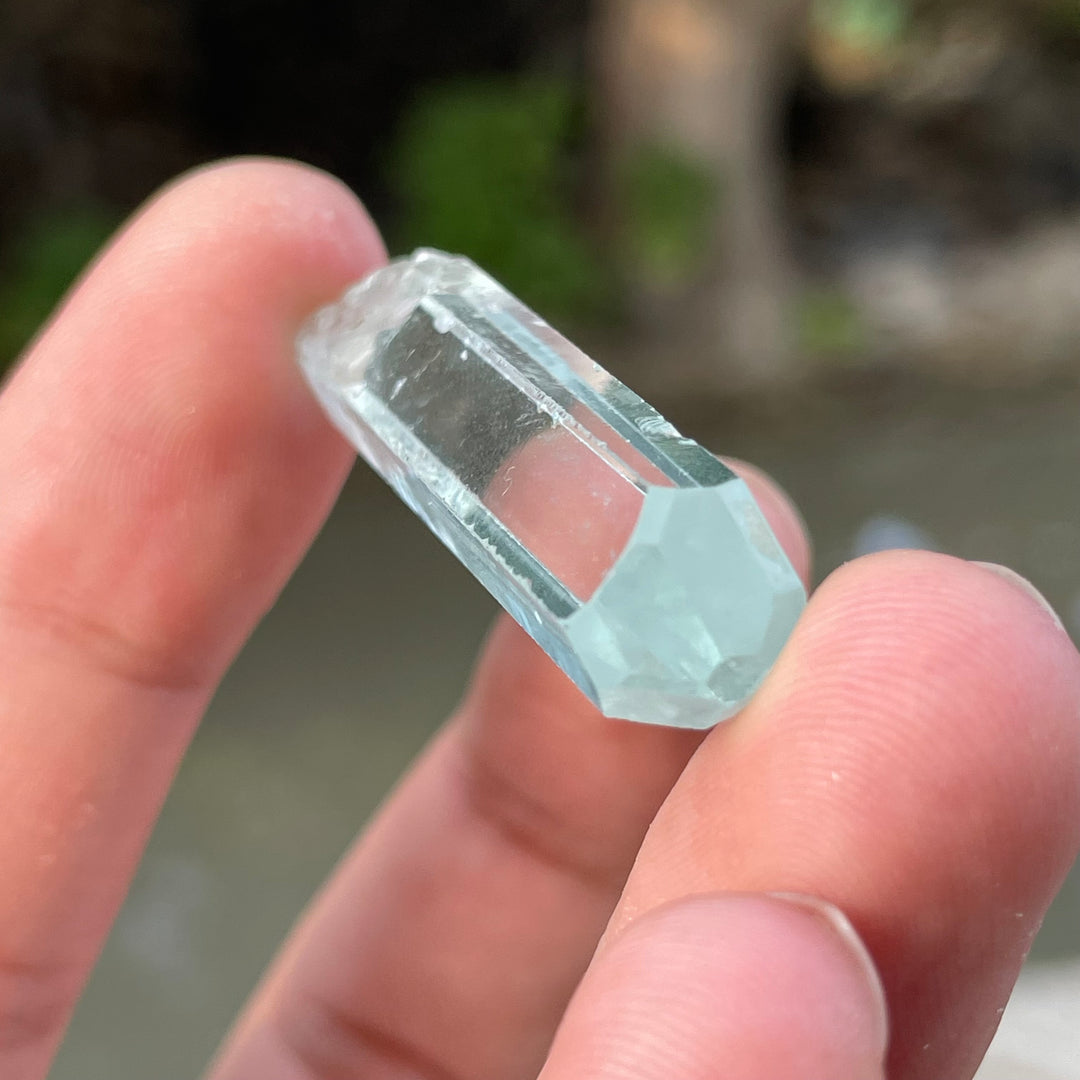Diamond Cut Skardu Aquamarine Crystal 4cm – Perfect Natural Termination