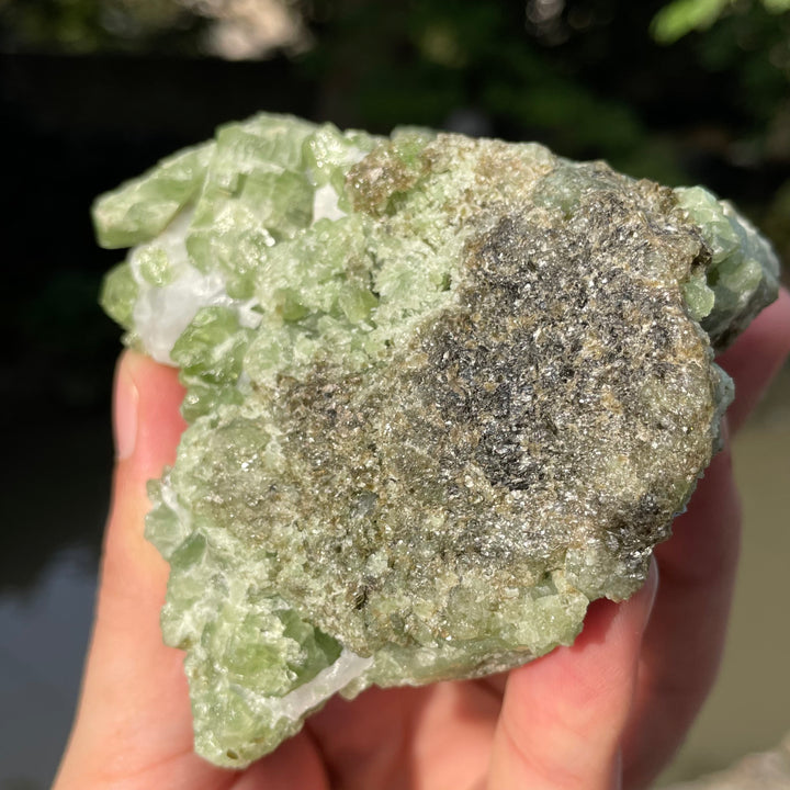 Natural Chrome Diopside Cluster Specimen 554 Grams – Mighty Size, Undamaged Free-Standing Collector Piece