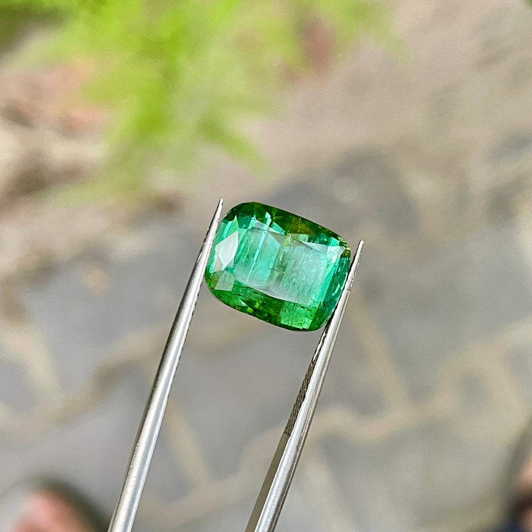 Faceted Vivid Green Tourmaline Cushion Cut | Large Gemstone for Vintage Jewelry