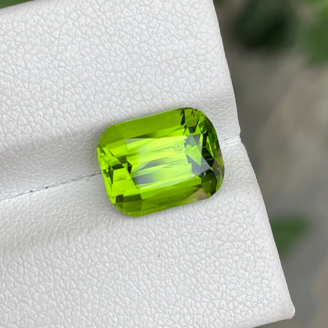 Natural Peridot — Cushion Cut Faceted, Eye-Clean, Pakistan Origin (Ring Setting Gem)