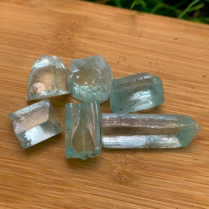 30 Grams Facet Grade Bluish Aquamarine Parcel