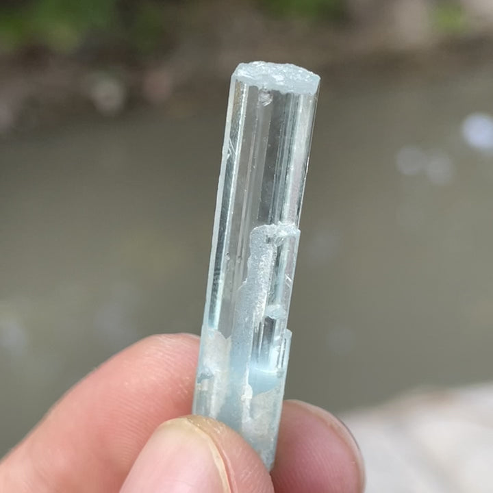 Natural Aquamarine Crystal 5.63g – Sky Blue Healing Stone from Pakistan
