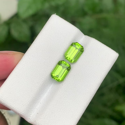 4 Carats Loose Peridot Pair