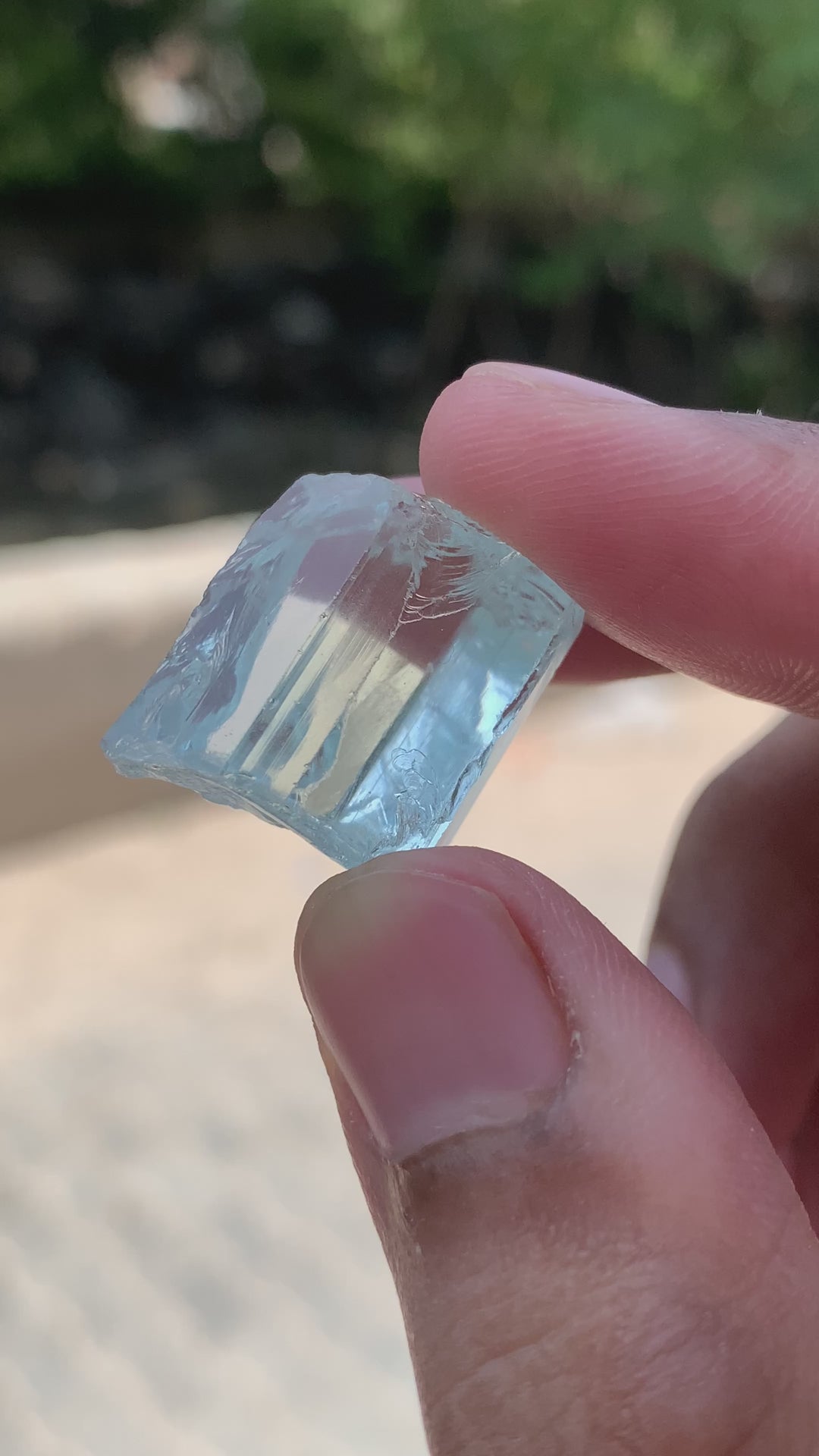 10 Grams Facet Rough High Quality Bluish Aquamarine