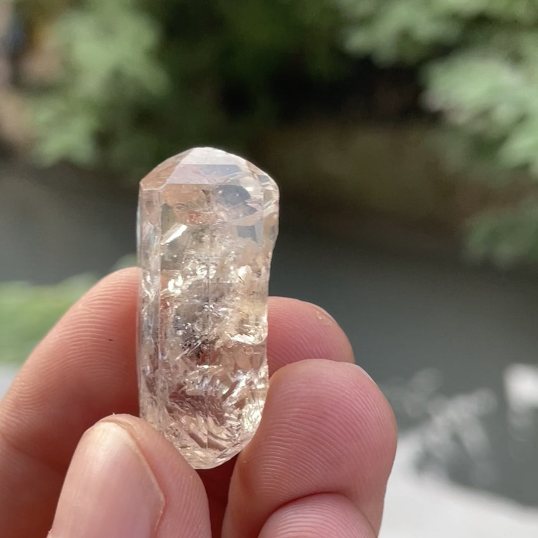Natural Imperial Topaz Crystal – Perfect Termination, Glassy Texture, Unique Shape – Skardu, Pakistan – Untreated & Unheated