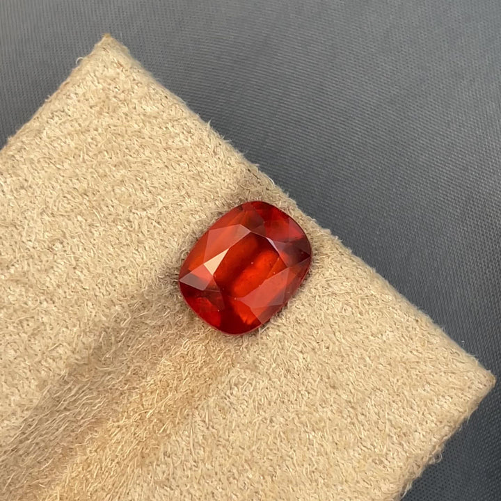 4.70 Carats Brownish Orange Hessonite Garnet