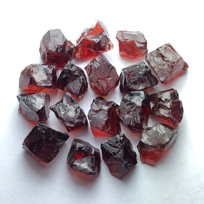 20 Grams Facet Rough Reddish Rhodolite Garnet - Noble Gemstones®