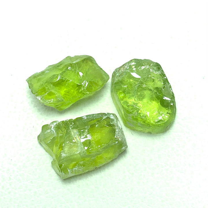 5 Grams Facet Rough Apple Green Peridots For Sale - Noble Gemstones®