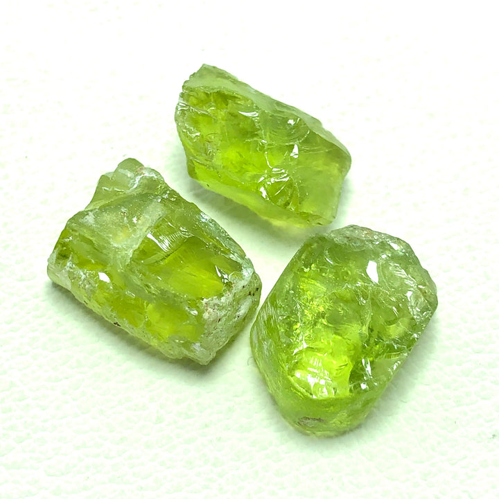 5 Grams Facet Rough Apple Green Peridots For Sale - Noble Gemstones®