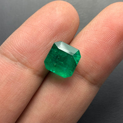 4.60 Carats Faceted Zambian Emerald