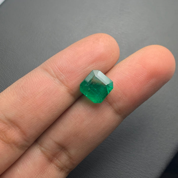 4.60 Carats Faceted Zambian Emerald