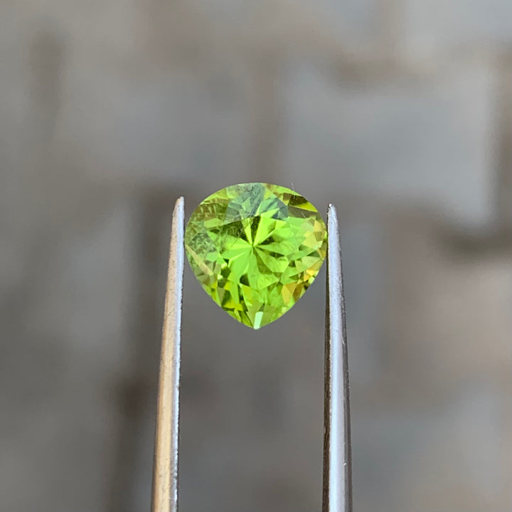 2 Carats Faceted Semi-Precious Peridot